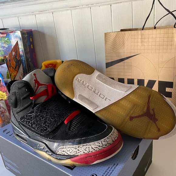 ๐ฅ Nike Air Jordan Son Of Mars Mid Low Bred Black Athletic Suede SZ 10!!!!! ๐ฑ - Picture 12 of 16